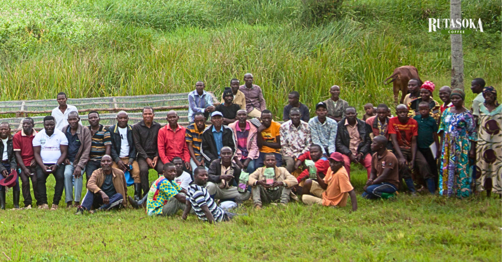 A large group of coffee farmers that collaborate with Rutasoka Coffee in Congo.
